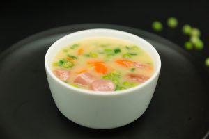 Slow Cooker Pea Soup with Sausage and carrots